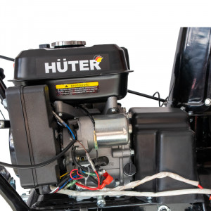 Бензиновый самоходный снегоуборщик Huter SGC 5500B